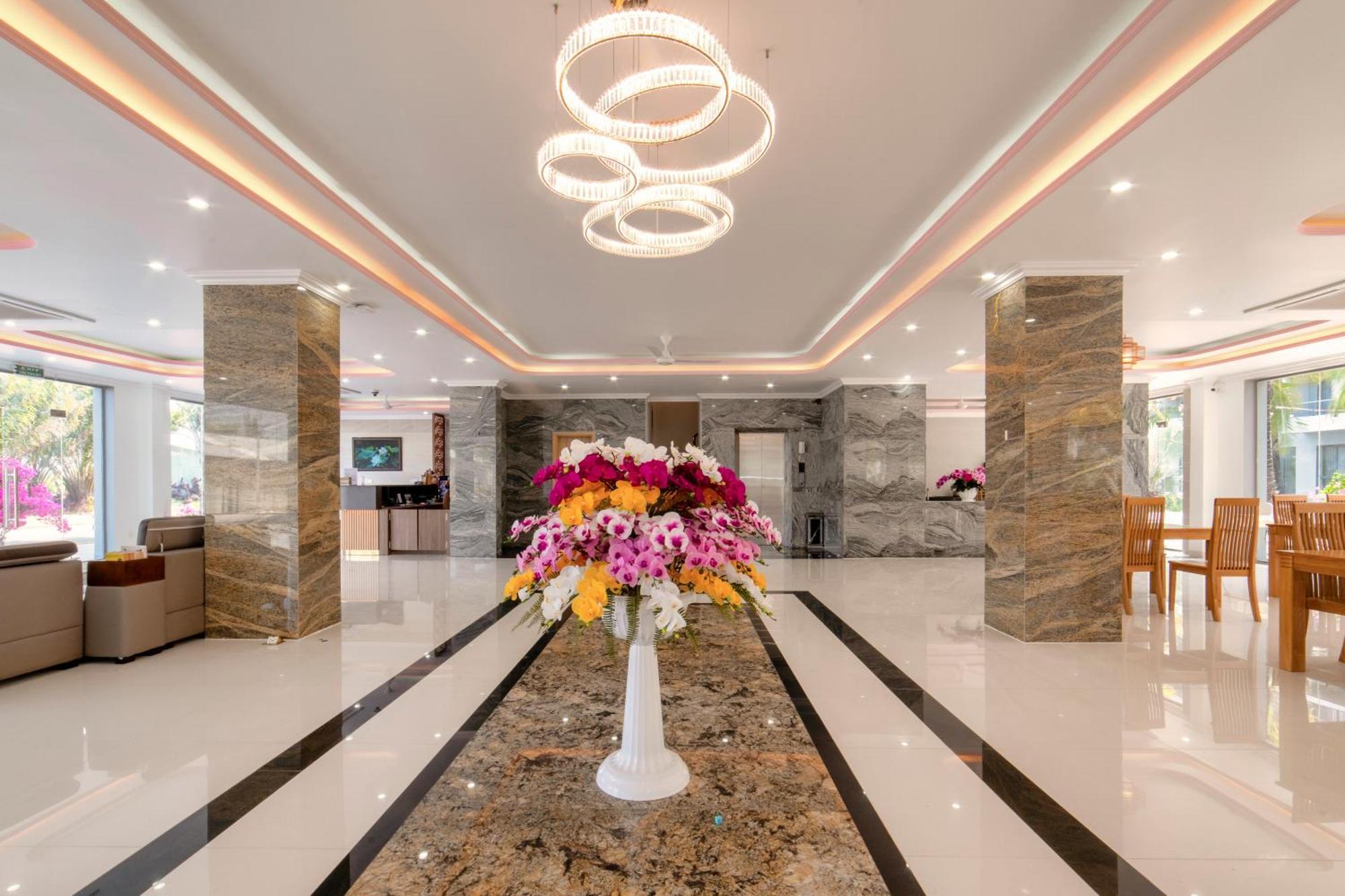 Hana Hotel Sonasea Night Market Phu Quoc Exterior photo