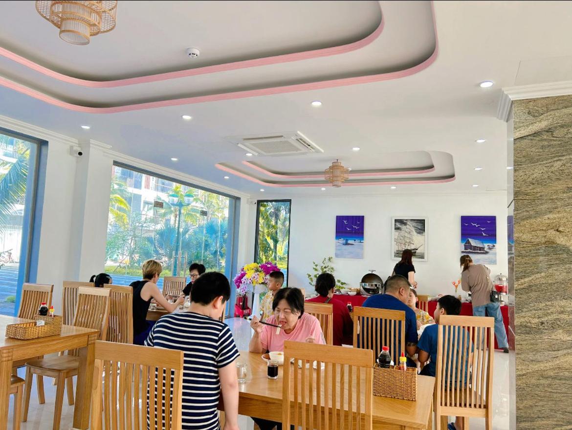 Hana Hotel Sonasea Night Market Phu Quoc Exterior photo
